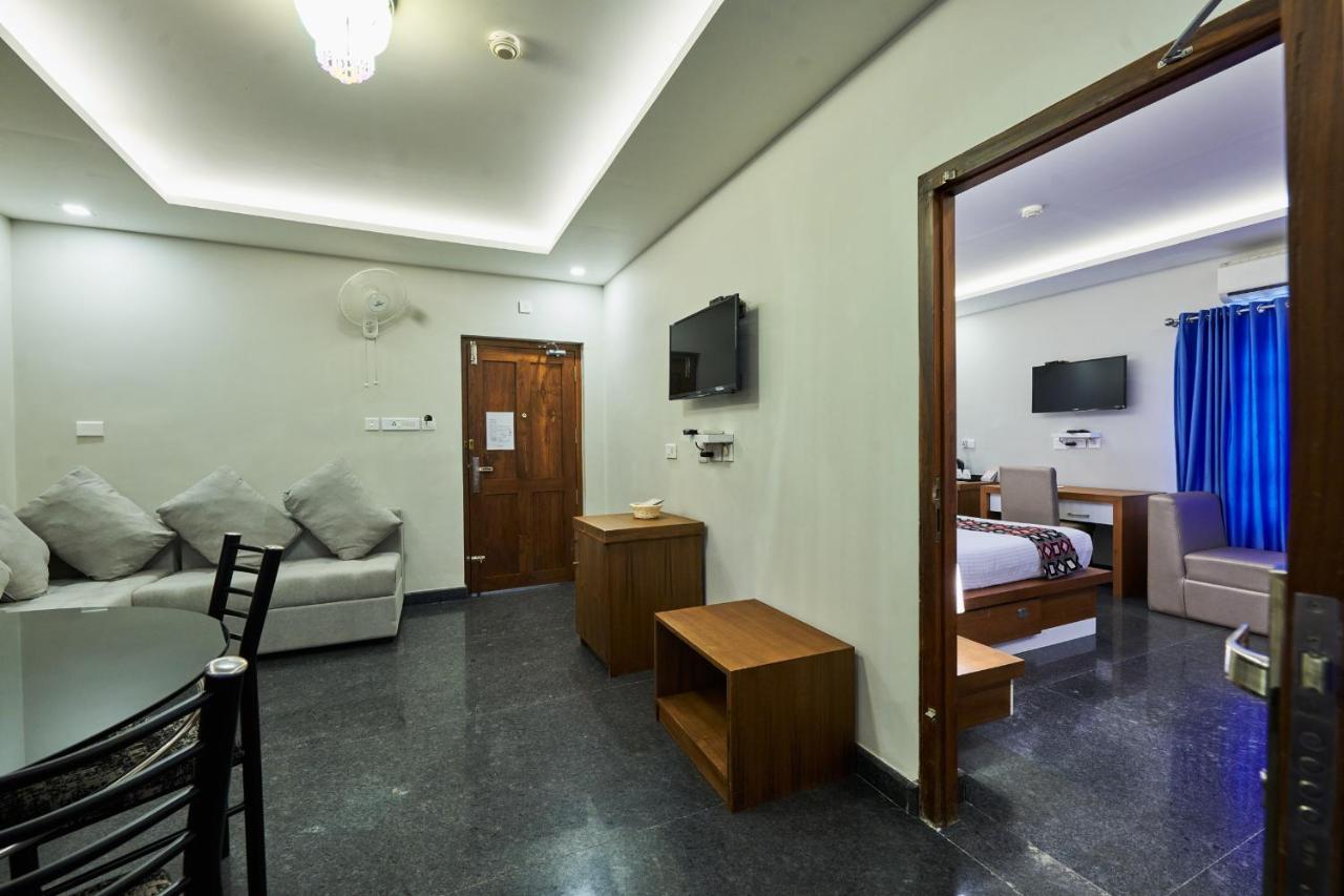 Vidya Residency Ξενοδοχείο Thrissur Εξωτερικό φωτογραφία
